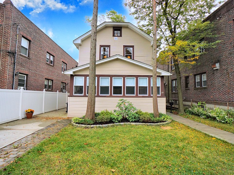 1st image of 86 Oxford Pl