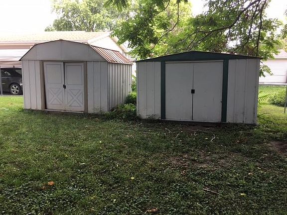 4th image of 1423 Avenue D