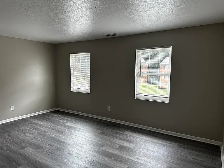 2633 Westover Ave SW #11 — Photo 3