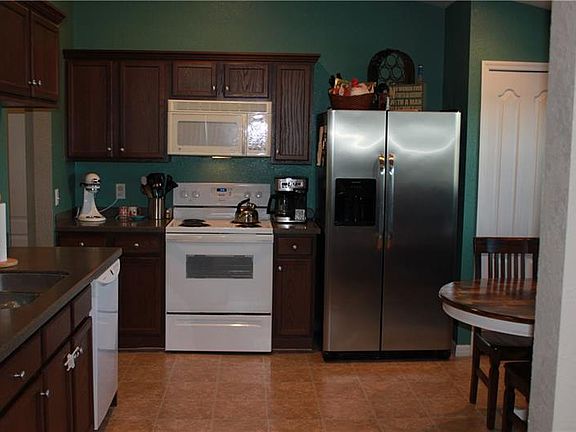 5th image of 8134 Woodvine Cir