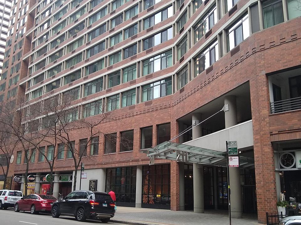 1st image of 211 E Ohio St APT 2419