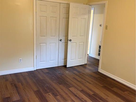 5th image of 1032 Michael St