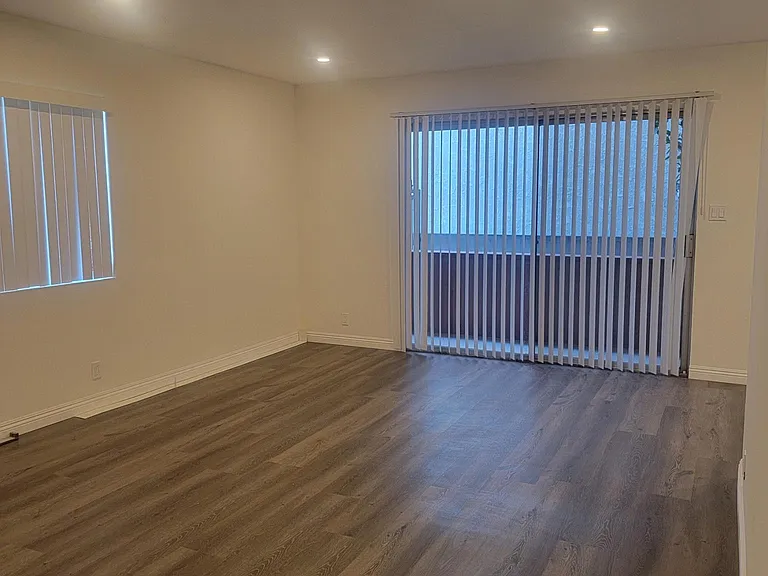 627 Geneva St #2 — Photo 16