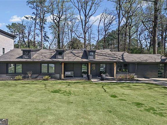 2nd image of 5905 Greenbrier Rd