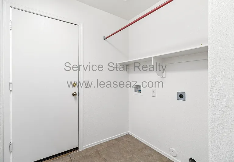 8656 E Crescent Ave — Photo 14