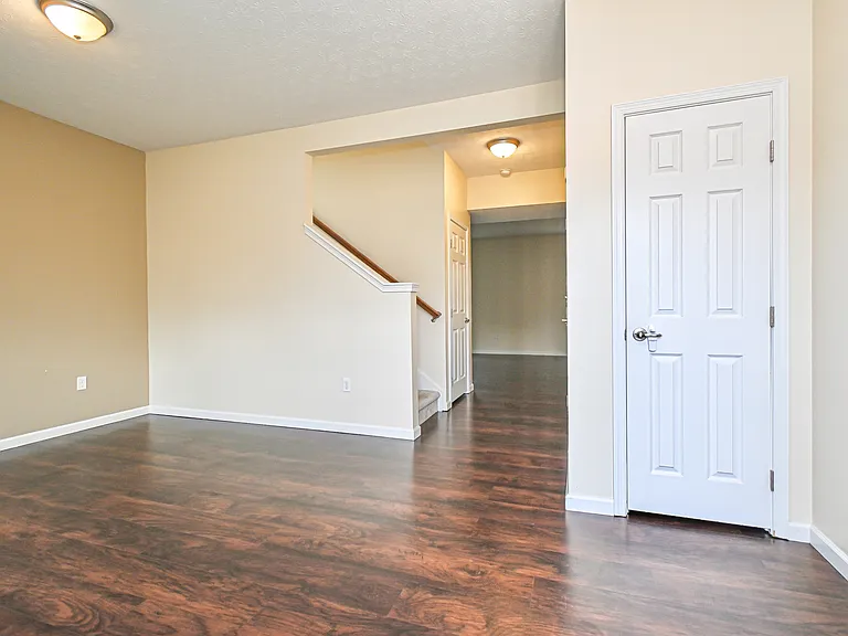 8453 Forest Valley Dr — Photo 7