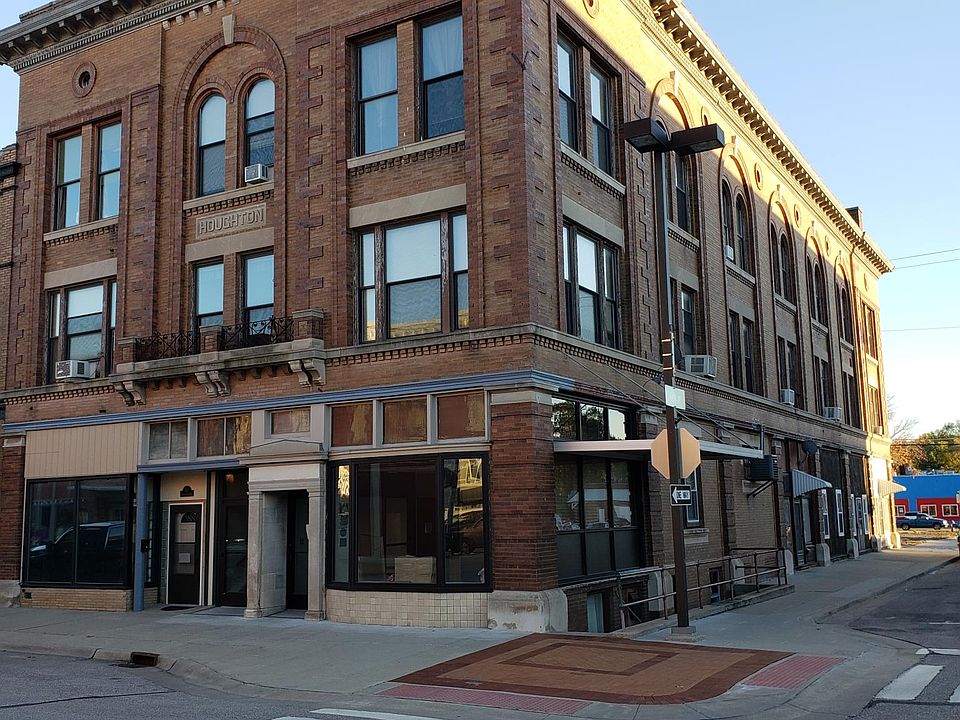 1st image of 400 E Coolbaugh St APT 301