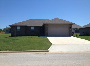 1314 Matthew Cir, Webb City, MO 64870