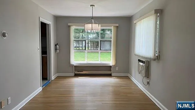 46 Newcomb Rd — Photo 3