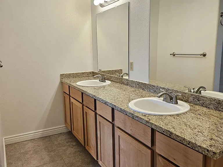 8468 S Pueblo Dr — Photo 10
