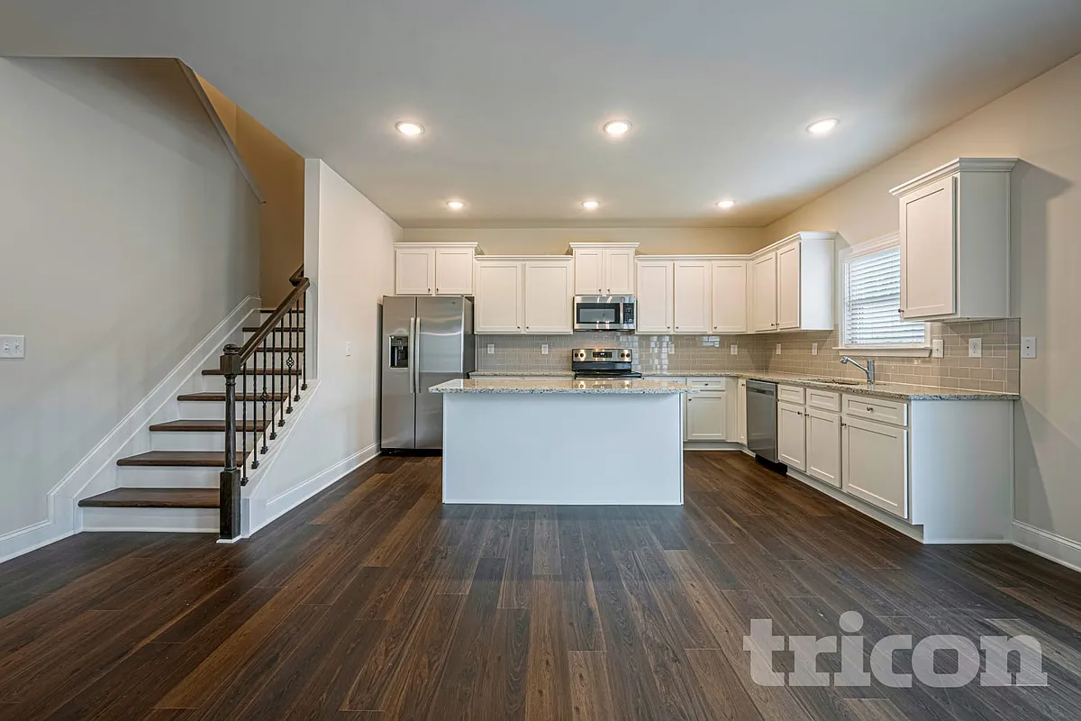 Building Photo - 431 Curlin Ct