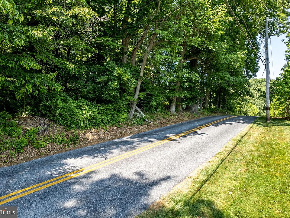 2nd image of 765 Folly Hill Rd