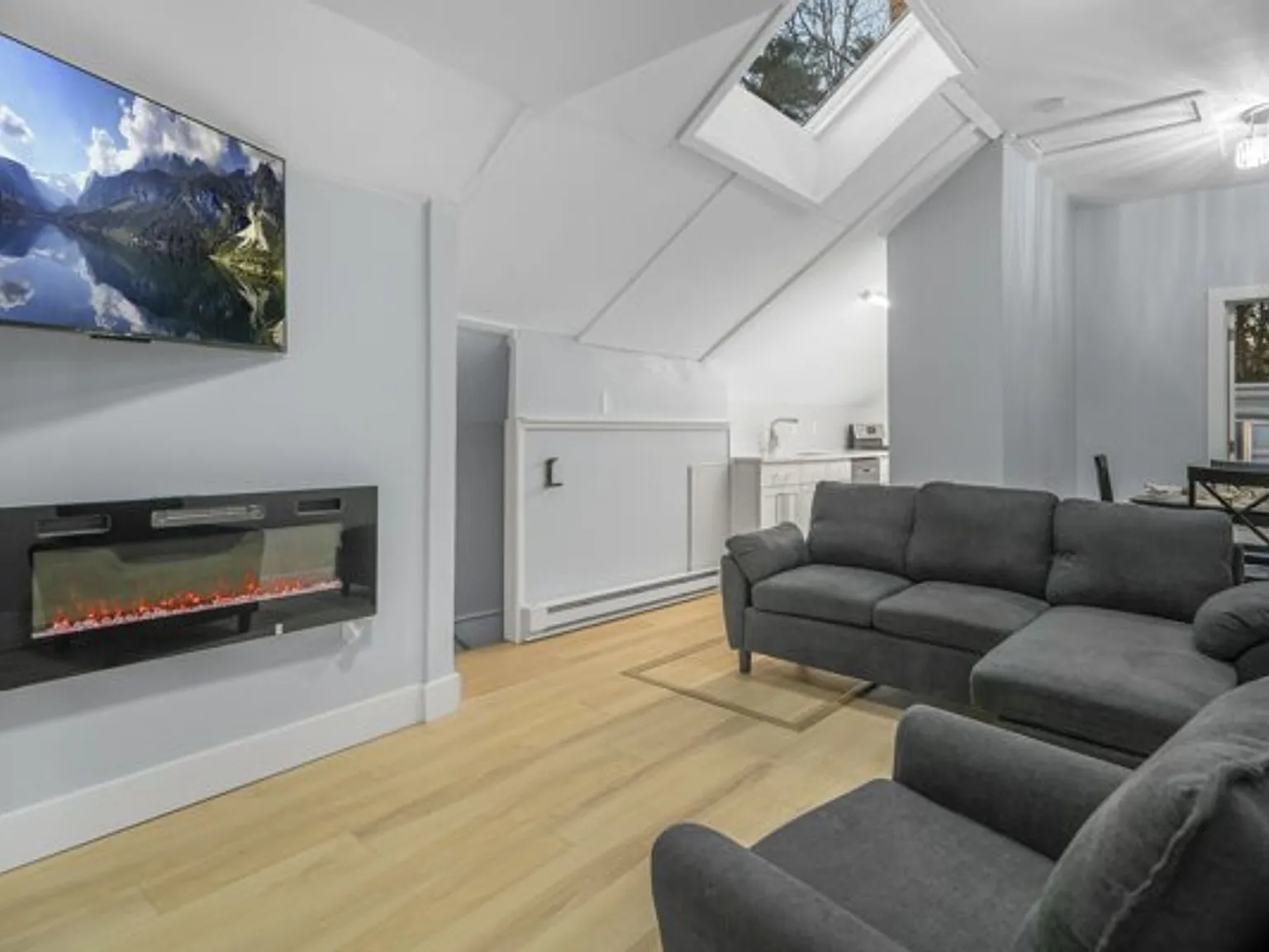 Gorgeous Apartments — Photo 3