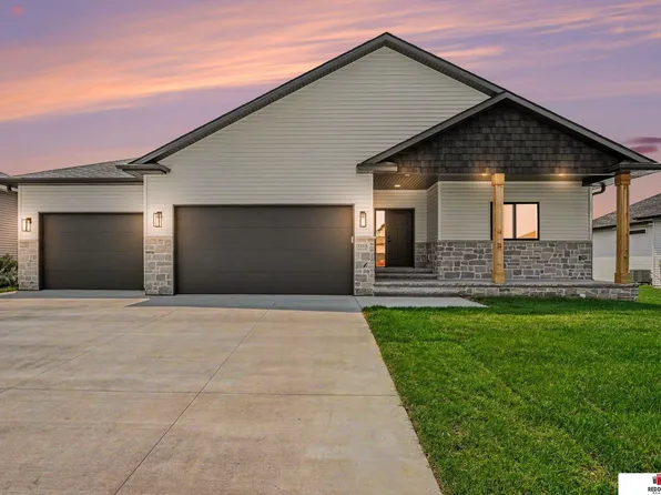 7315 Isidore Dr, Lincoln, NE 68516