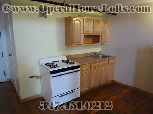 Rented by Opera House Lofts | media 64