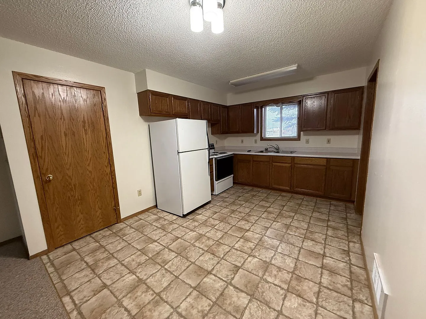 Sunrise Estates - 213 — Photo 2