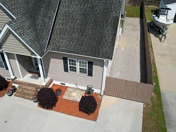 4th image of 568 Pearson Circle