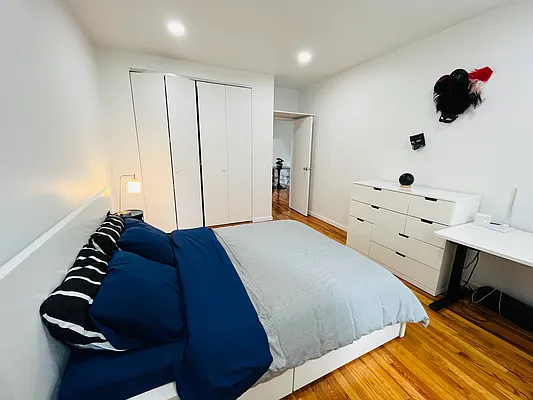 Rented by Compass | media 9