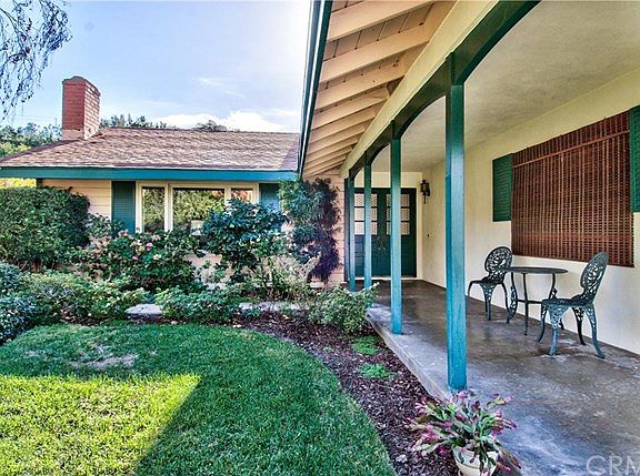 3rd image of 970 Canyon View Dr