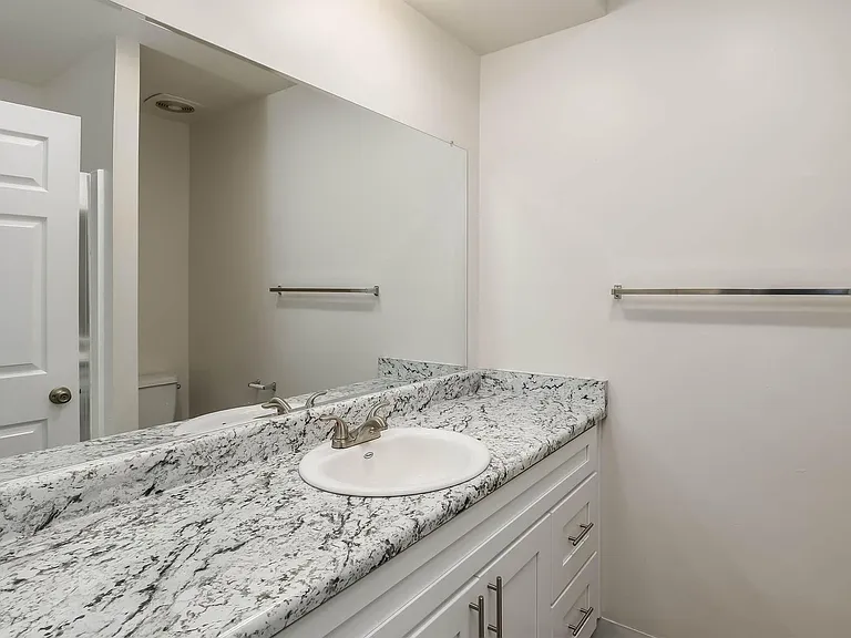 Dorchester Apartments | Spacious 1 & 2 Bedroom Apartments Near SDSU — Photo 32