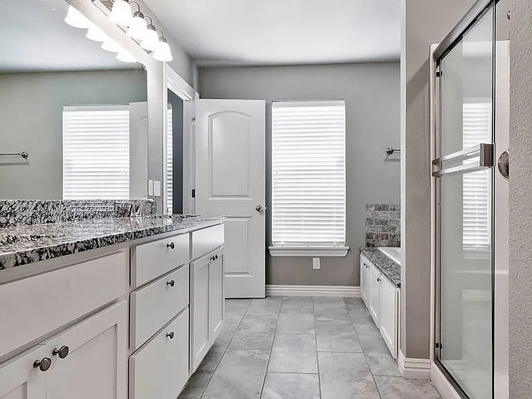 121 Carrington Ave #B — Photo 11