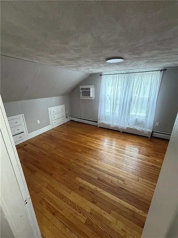 1 bed, 1.0 bath, 600 sqft, $1,585 — Photo 4