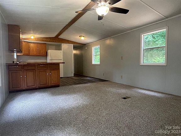 4th image of 4838 Gideon Dr #2