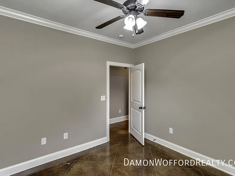 114 Lennox Pl — Photo 30