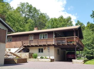 3360 Stagecoach Rd W, Palmerton, PA 18071
