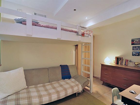 5th image of 618 Dean St APT 1C
