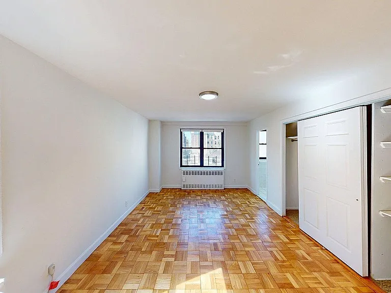 141 E 89th St #2F — Photo 10