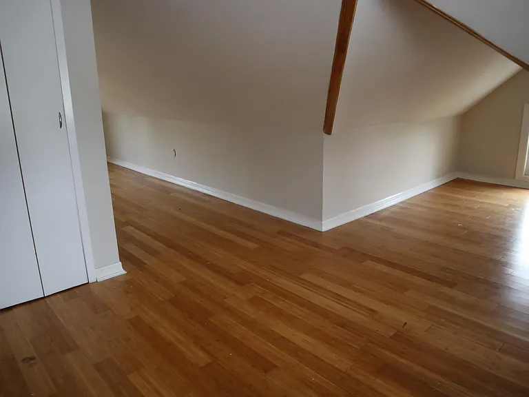 1250 Woodfield Rd #3 — Photo 7