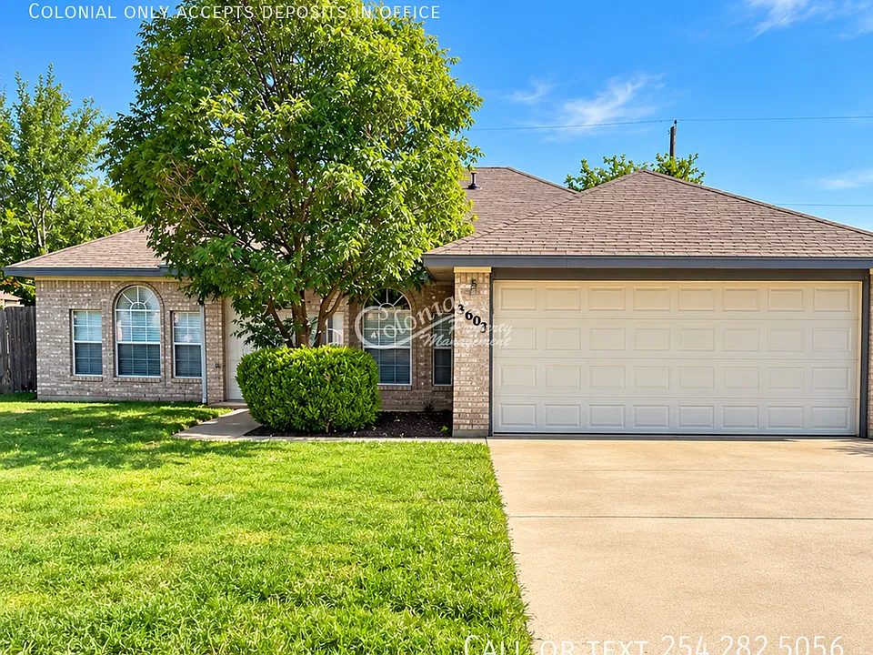 3603 Crescent Dr