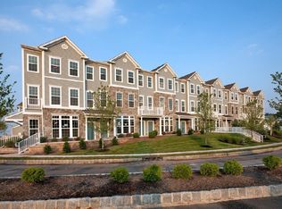 1 Jasmine Ln, Garfield, NJ 07026