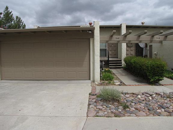 2nd image of 748 N Woodlawn Dr