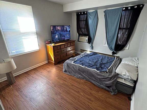 3rd image of 601 Cannon House Ct #1-4