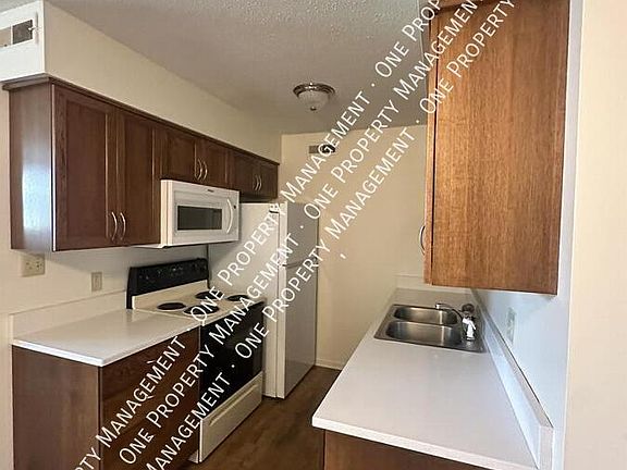 5th image of 1128 Hancock Dr #12