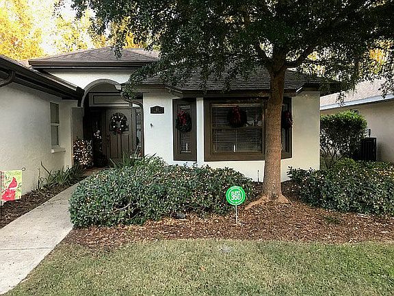 3rd image of 40 Arbor Oaks Dr