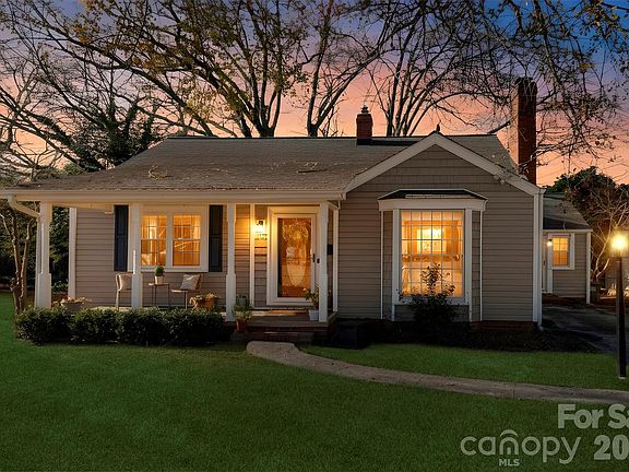 3rd image of 117 Oakdale St