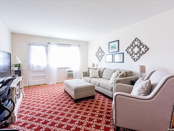 2nd image of 9 Harbour Ln APT 3B
