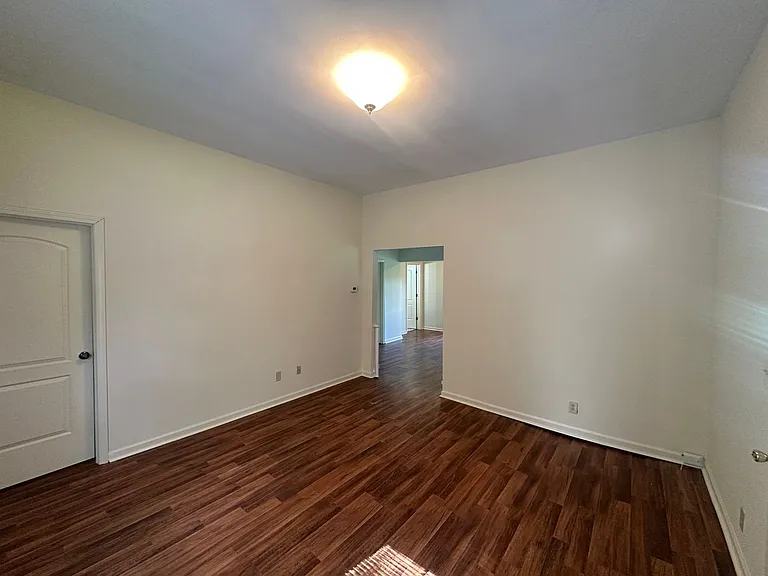 2107 Airport Rd — Photo 17