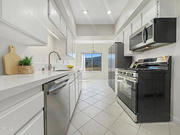 4th image of 3200 Fairesta St APT 16
