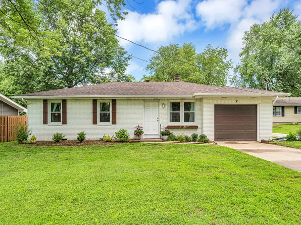 207 W Mcconnell Street, Nixa, MO 65714