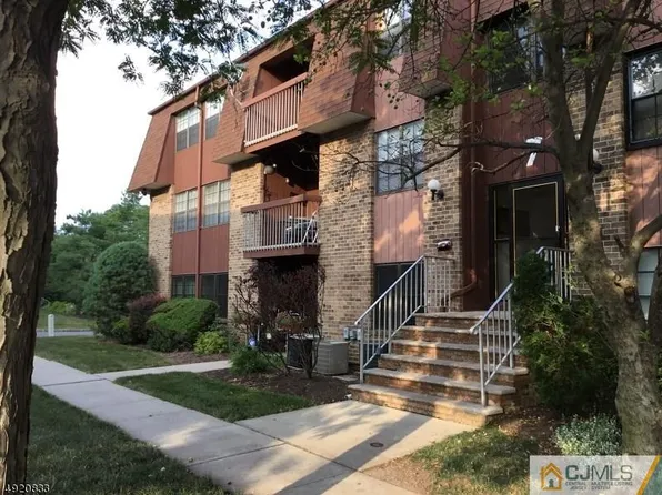 75A Golden Sq, Woodbridge, NJ 07095