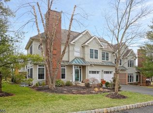 2 Chamberlin Way, Martinsville, NJ