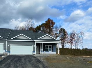 354 Gleneagles Dr, Butler, PA 16001