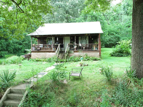 250 Smyth Ln, Ravenna, KY 40472