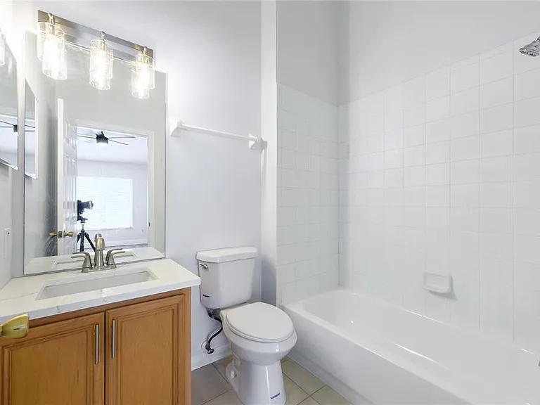 1150 Vineland Pl — Photo 24