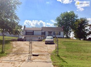 4800 Emery Ave, Kansas City, MO 64136