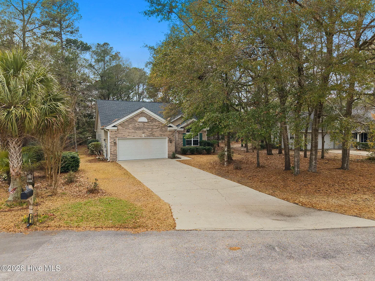 3 bed, 2.0 bath, 1984 sqft, $2,150 — Photo 3